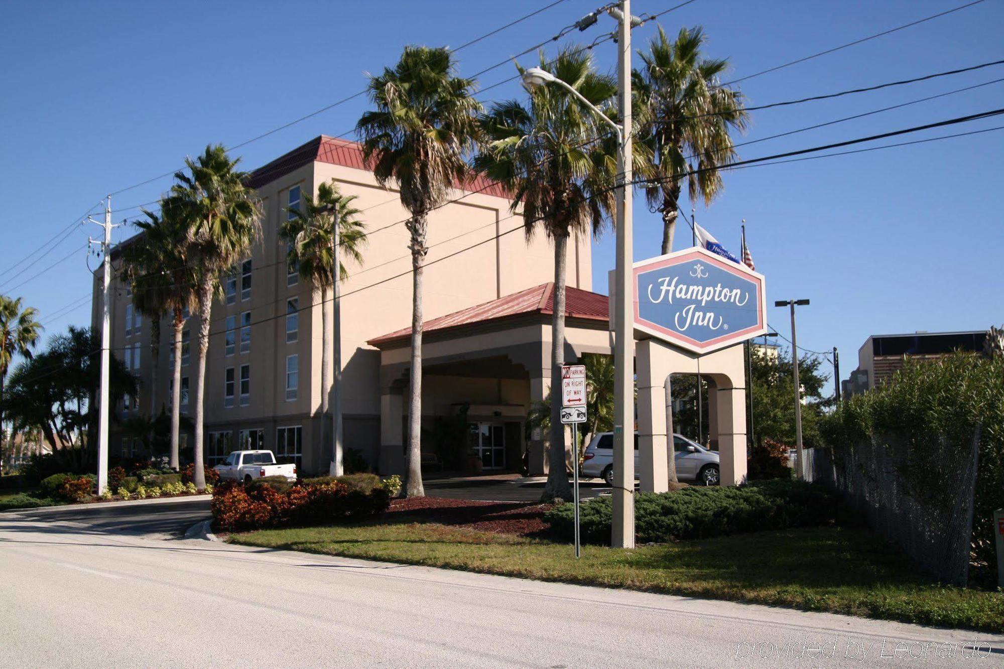 Hampton Inn Tampa-Rocky Point Esterno foto